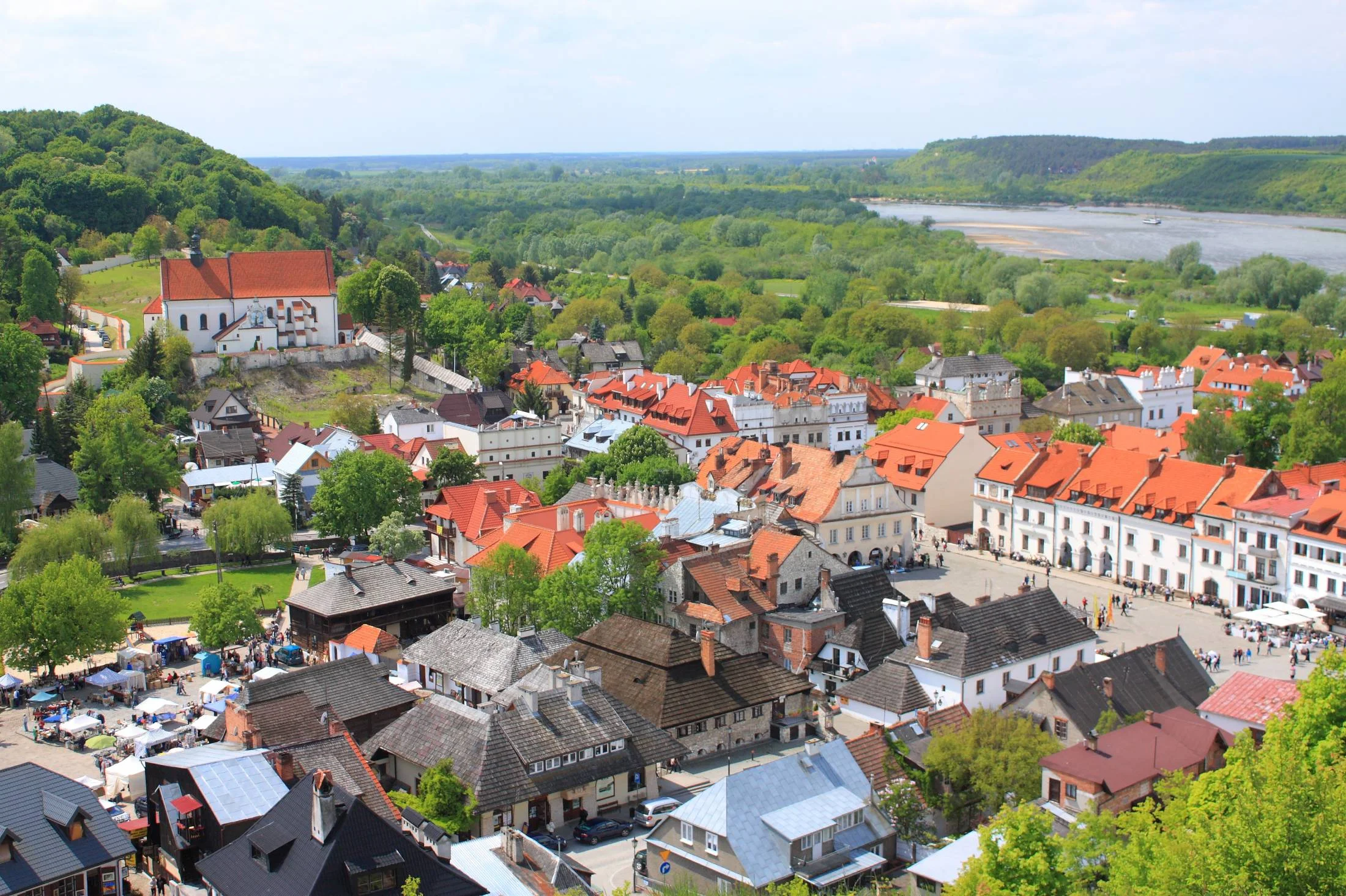 Kazimierz-Dolny-Hill-view-Pictoresque-town-Tour-with-AB-Poland-Travel-80603.webp